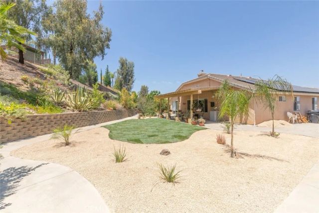 27707 Blue Mesa, Corona, CA 92883
