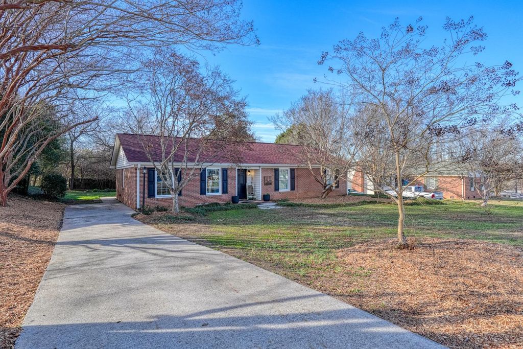 211 Vega Lane, Greer, SC 29651