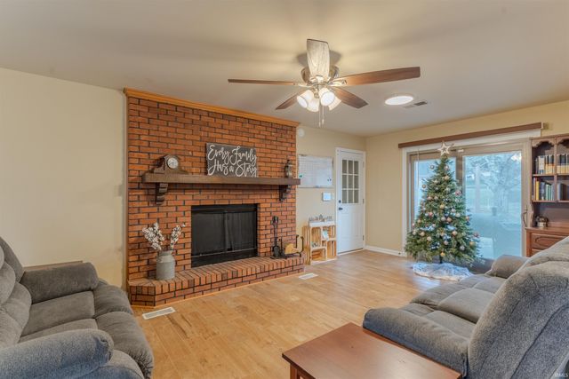 4899 Martin Road, Newburgh, IN 47630