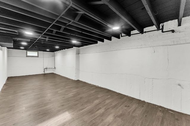 17908 Commercial Avenue, Lansing, IL 60438