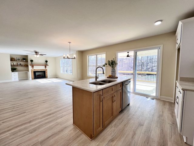 1126 Indian Creek Rd, Cumberland Furnace, TN 37051