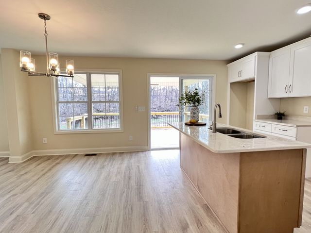 1126 Indian Creek Rd, Cumberland Furnace, TN 37051