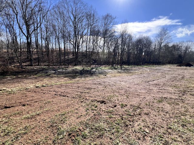 1126 Indian Creek Rd, Cumberland Furnace, TN 37051