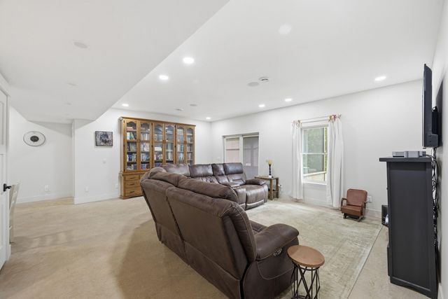 27458 Farm Road 2120, Cape Fair, MO 65624