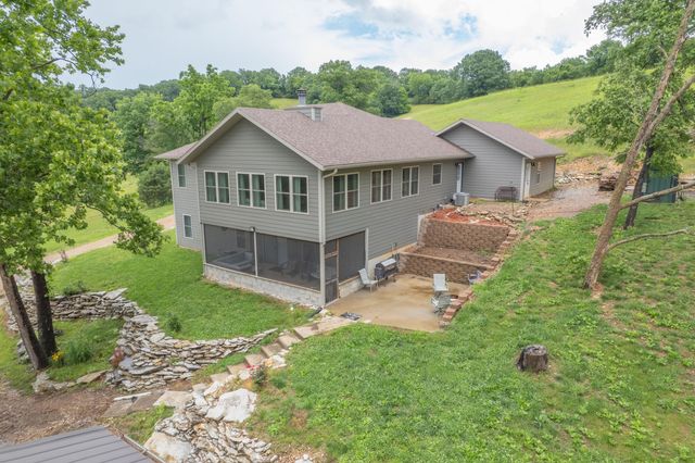 27458 Farm Road 2120, Cape Fair, MO 65624