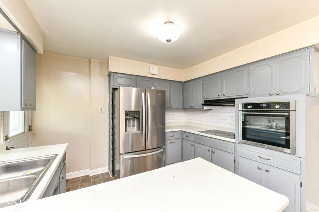 8245 Palmetto Lane, Indianapolis, IN 46217