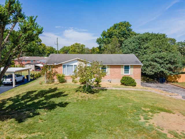 3004 Knud Dr, Columbia, TN 38401