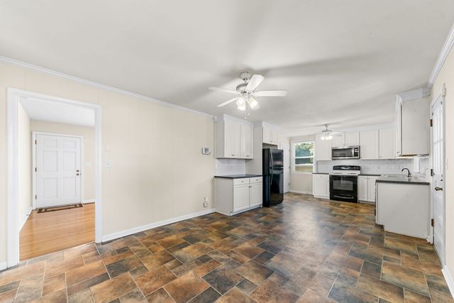 3004 Knud Dr, Columbia, TN 38401