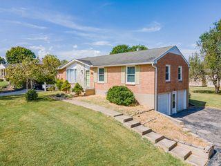 3004 Knud Dr, Columbia, TN 38401