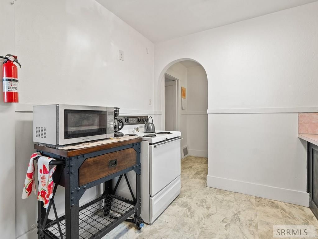 Image 21 of property listing at 635 S 4th Avenue, Pocatello, ID 83201