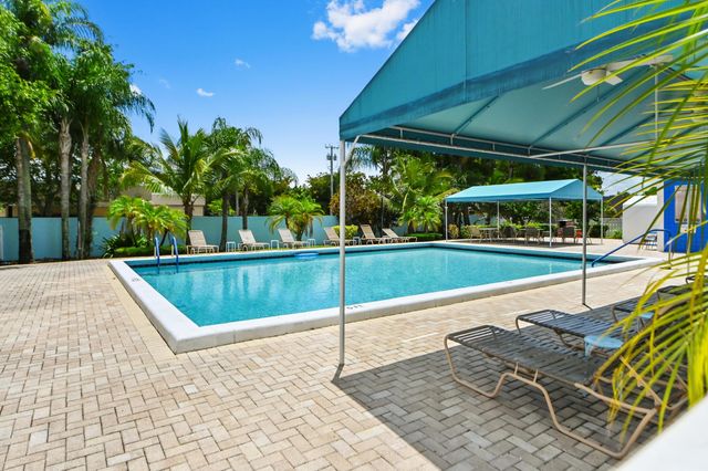 6586 Southurst Terrace 103, Delray Beach, FL 33446