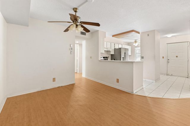 6586 Southurst Terrace 103, Delray Beach, FL 33446
