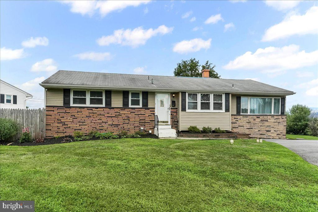 2414 HORACE DR, Wilmington, DE 19808