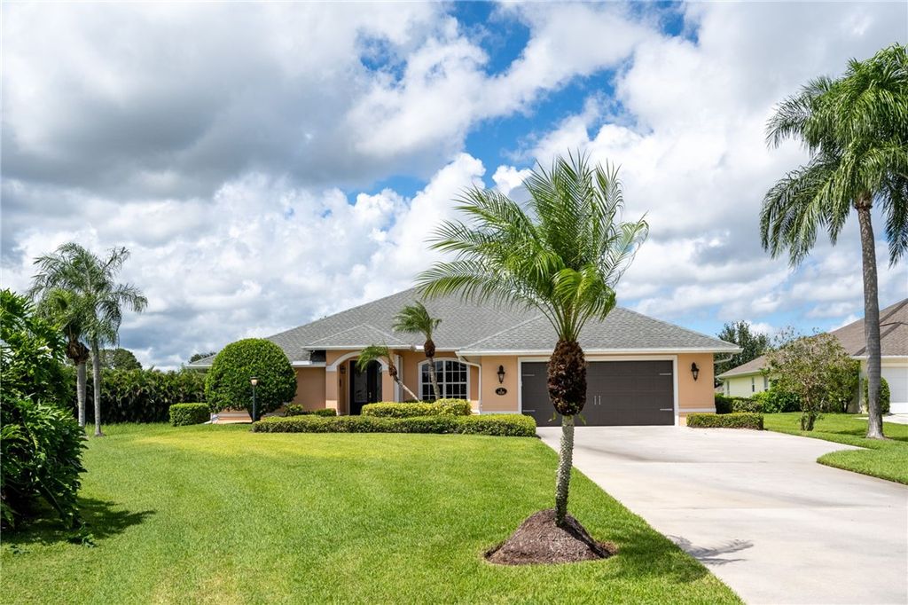 1125 45th Court SW, Vero Beach, FL 32968