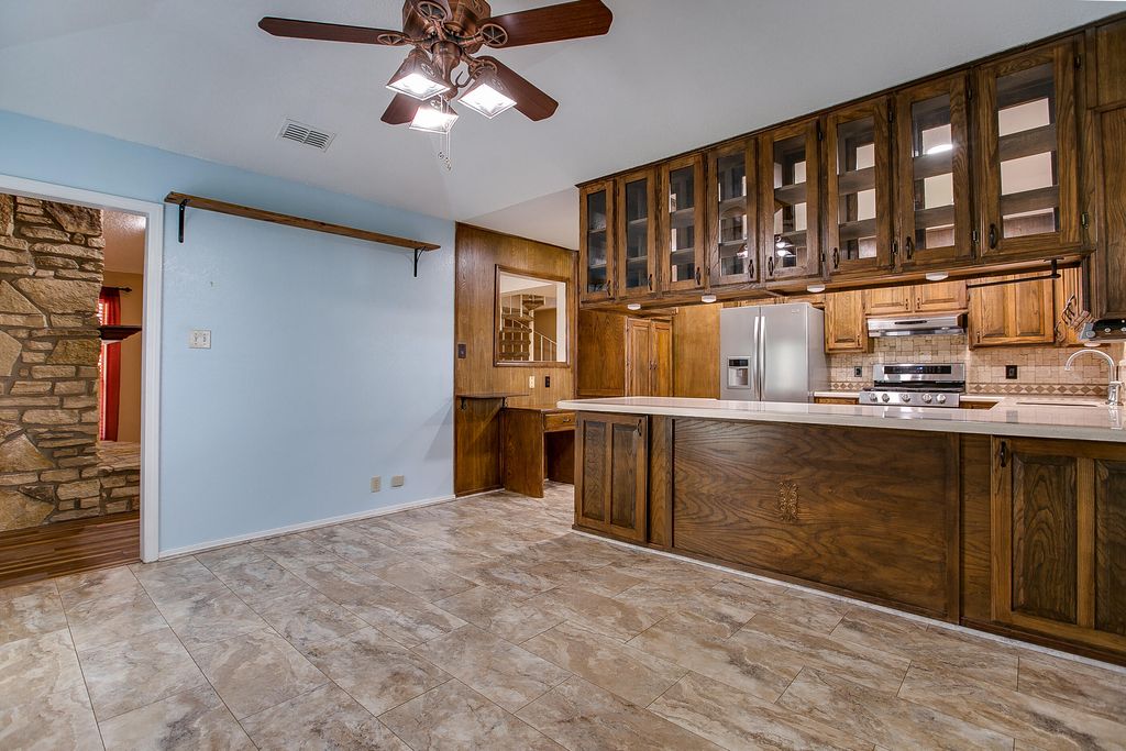 Image 13 of property listing at 136 Edinburgh Road, San Angelo, TX 76901
