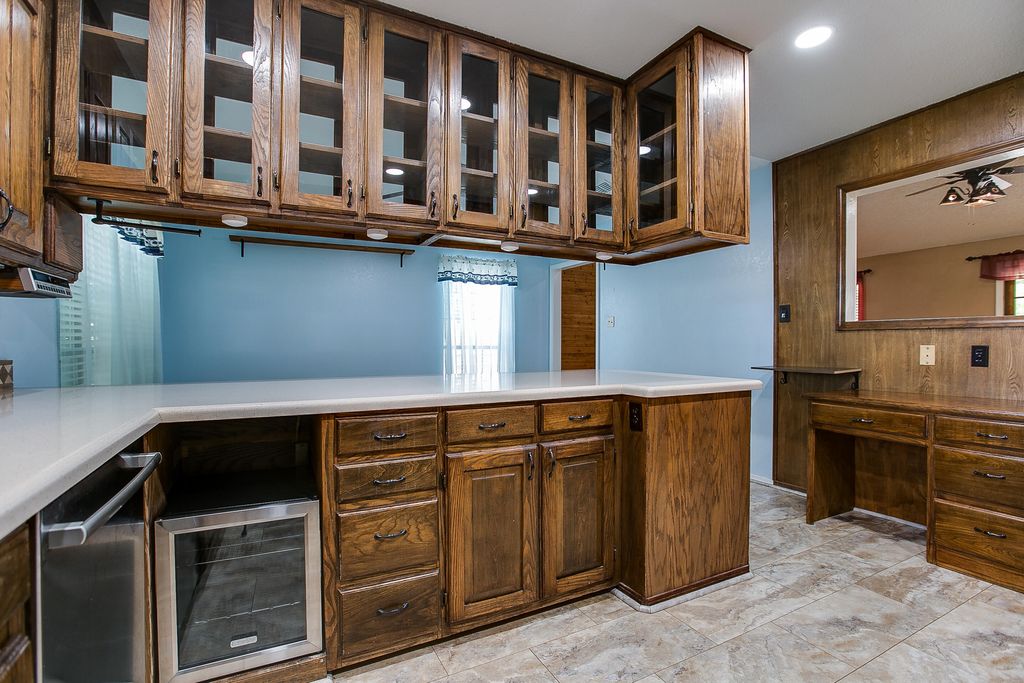Image 16 of property listing at 136 Edinburgh Road, San Angelo, TX 76901
