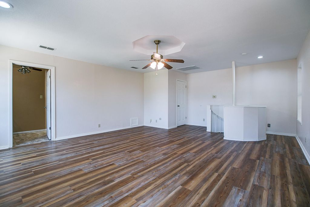 Image 20 of property listing at 136 Edinburgh Road, San Angelo, TX 76901