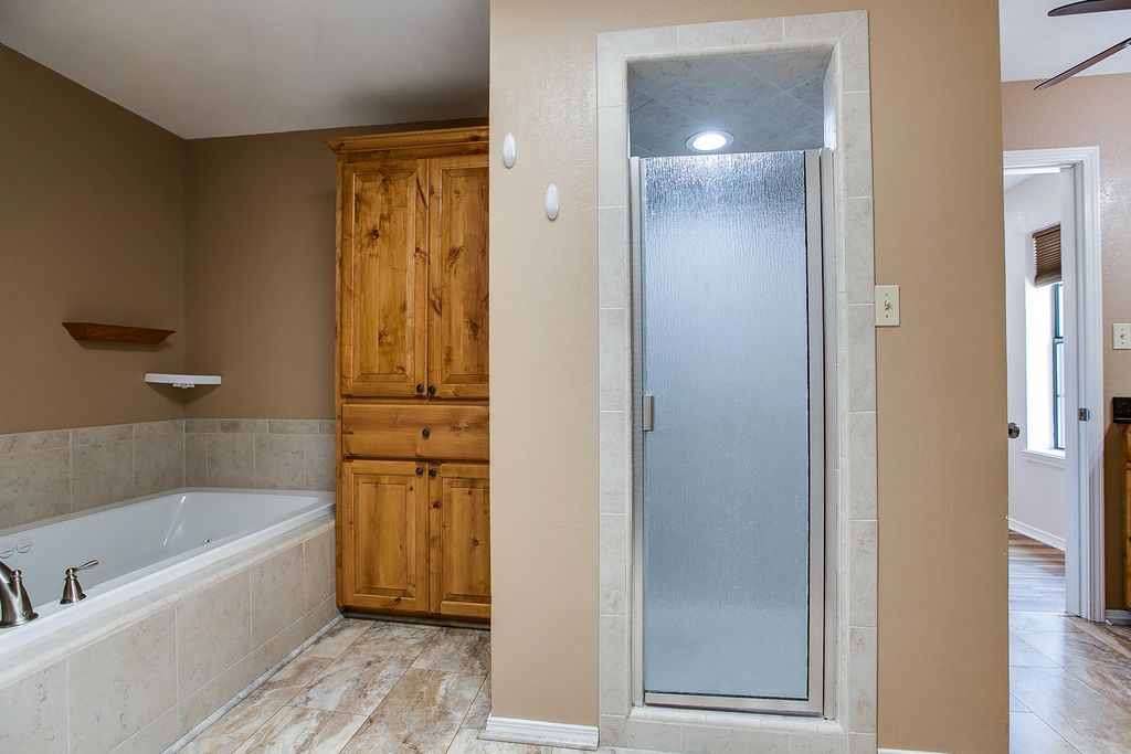 Image 22 of property listing at 136 Edinburgh Road, San Angelo, TX 76901