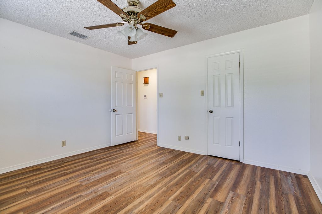 Image 24 of property listing at 136 Edinburgh Road, San Angelo, TX 76901