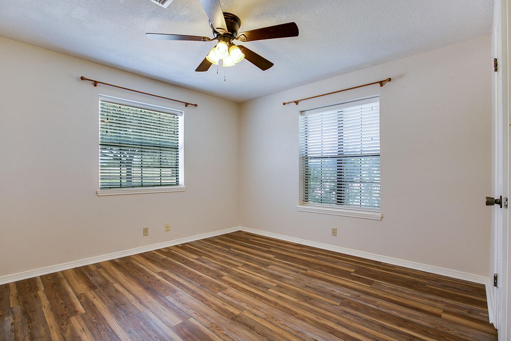 Image 25 of property listing at 136 Edinburgh Road, San Angelo, TX 76901
