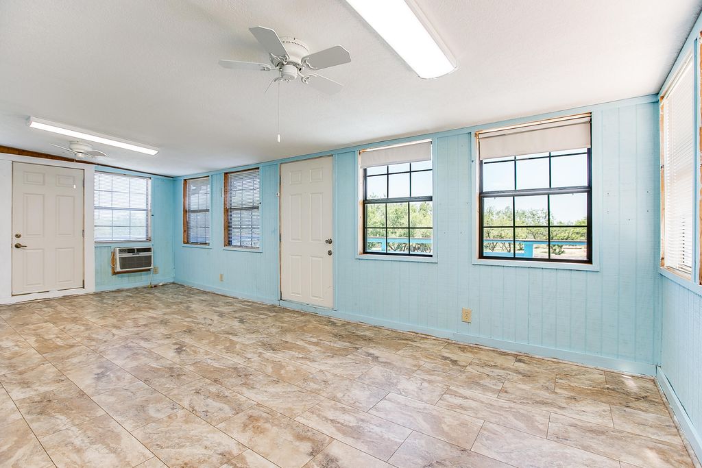 Image 28 of property listing at 136 Edinburgh Road, San Angelo, TX 76901