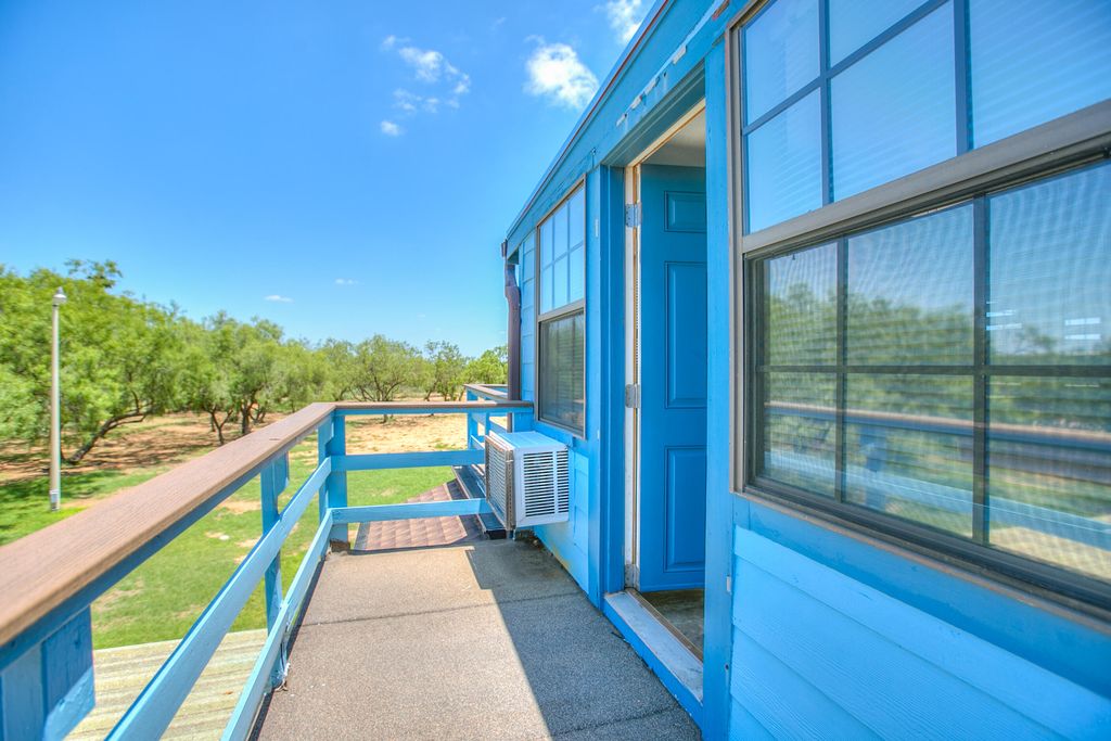 Image 30 of property listing at 136 Edinburgh Road, San Angelo, TX 76901