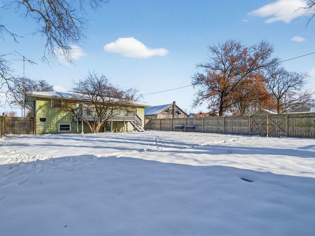 105 W Oak Street, Coal City, IL 60416