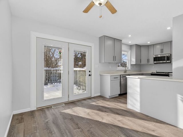 105 W Oak Street, Coal City, IL 60416