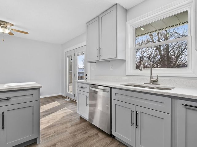 105 W Oak Street, Coal City, IL 60416