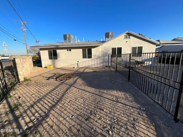 2133 Happer Street B, El Paso, TX 79903
