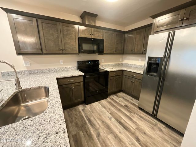 2133 Happer Street B, El Paso, TX 79903