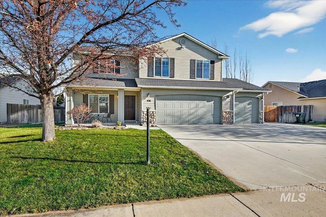 456 E Chapparosa Dr, Kuna, ID 83634