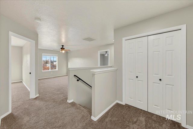 456 E Chapparosa Dr, Kuna, ID 83634