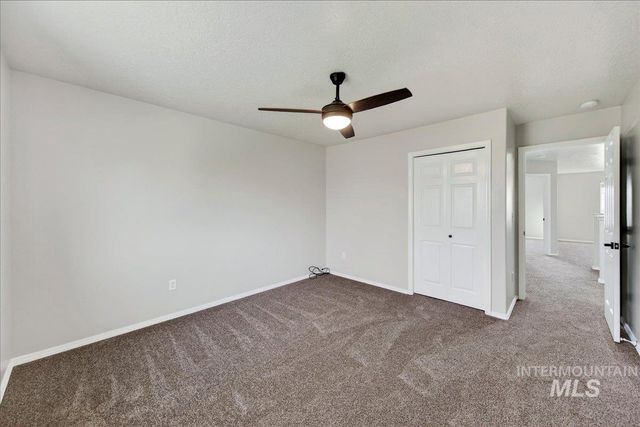 456 E Chapparosa Dr, Kuna, ID 83634