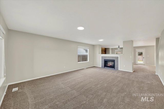 456 E Chapparosa Dr, Kuna, ID 83634