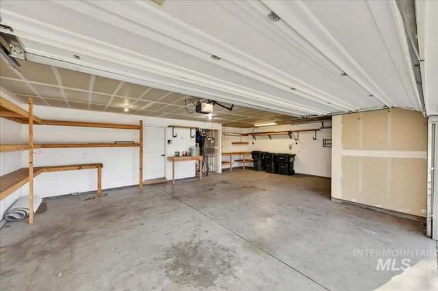 456 E Chapparosa Dr, Kuna, ID 83634