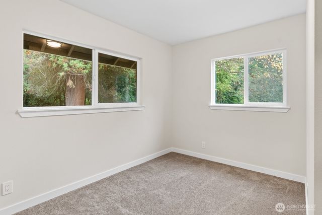 6334 Pacific Avenue SE, Lacey, WA 98503