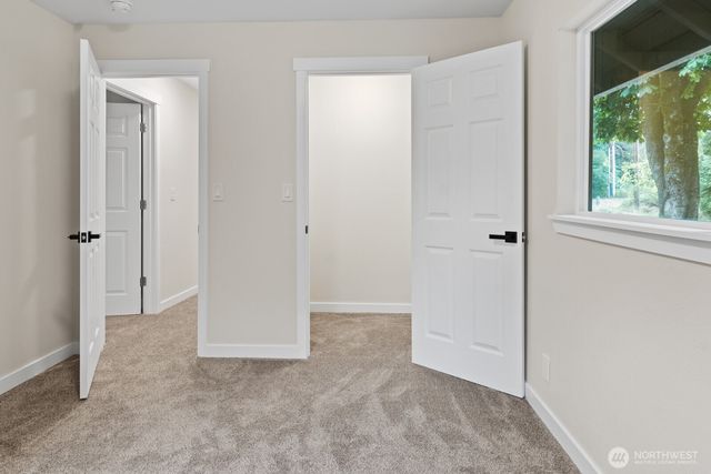 6334 Pacific Avenue SE, Lacey, WA 98503