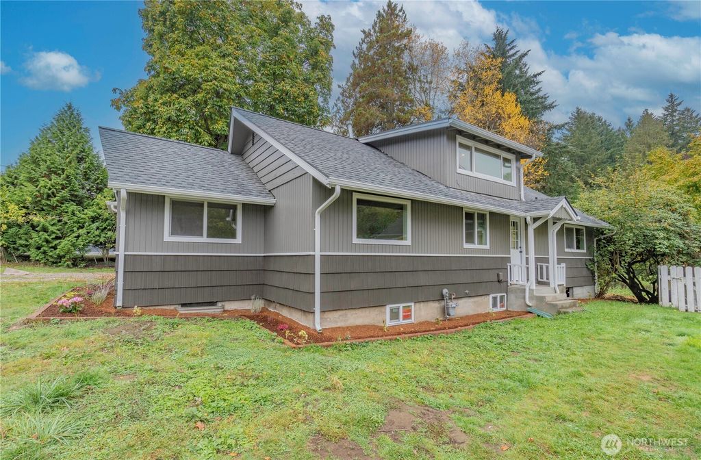 6334 Pacific Avenue SE, Lacey, WA 98503