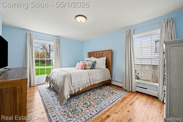 26254 Kiltartan Street, Farmington, MI 48334
