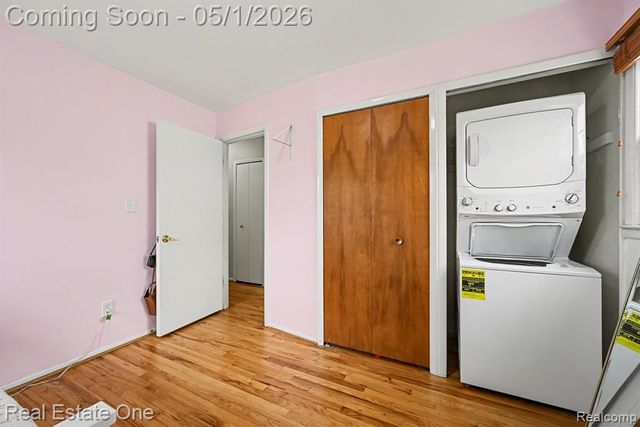 26254 Kiltartan Street, Farmington, MI 48334