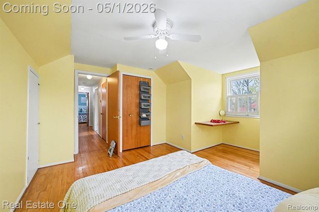 26254 Kiltartan Street, Farmington, MI 48334