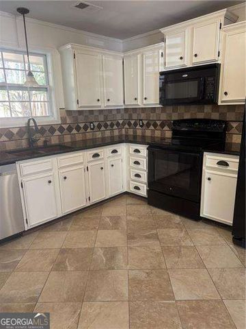 2907 Queen Anne Court, Atlanta, GA 30350