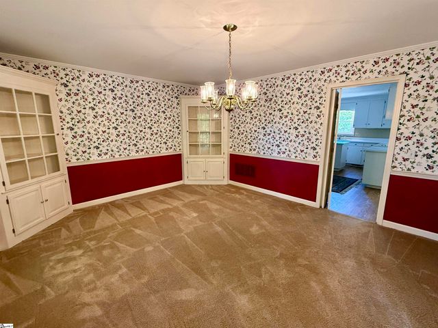 610 S. Adair Street, Clinton, SC 29325