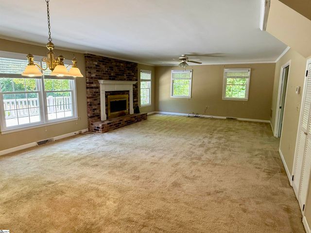 610 S. Adair Street, Clinton, SC 29325