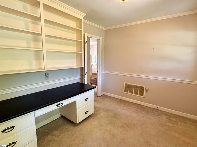610 S. Adair Street, Clinton, SC 29325
