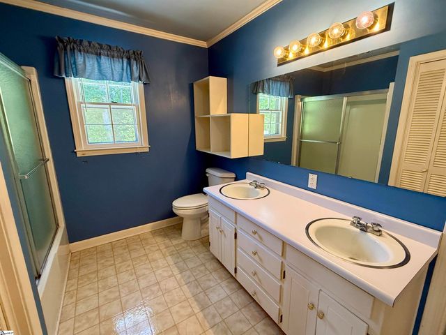 610 S. Adair Street, Clinton, SC 29325