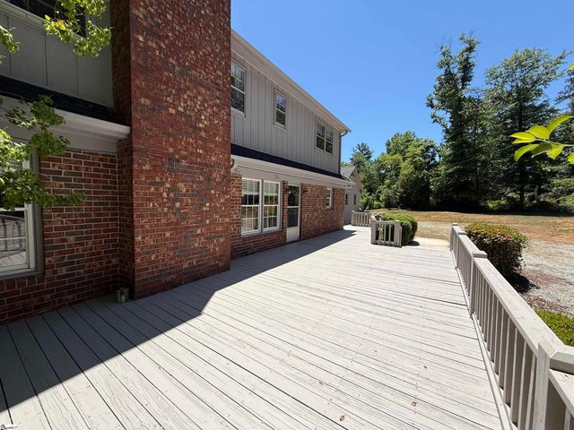 610 S. Adair Street, Clinton, SC 29325