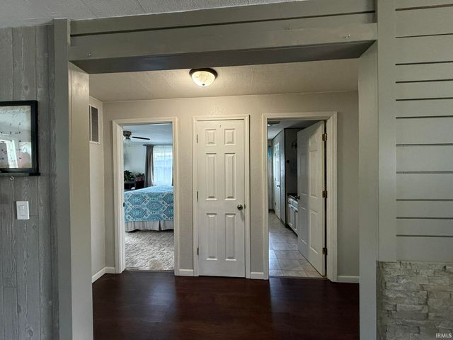 626 V Street, Bedford, IN 47421