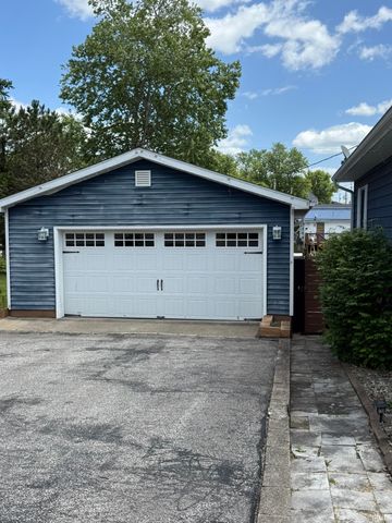 626 V Street, Bedford, IN 47421
